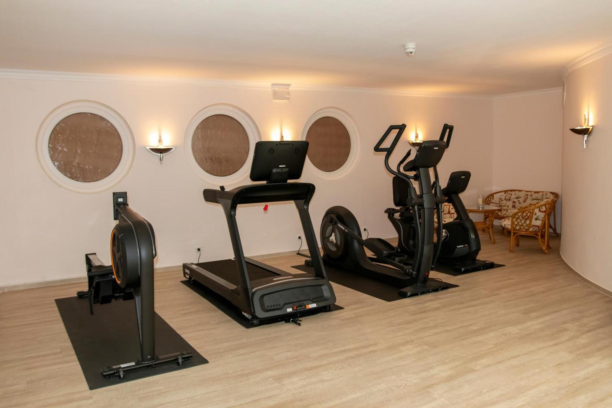 Golf- Und Wellnesshotel Amtsheide Bad Bevensen Ngoại thất bức ảnh